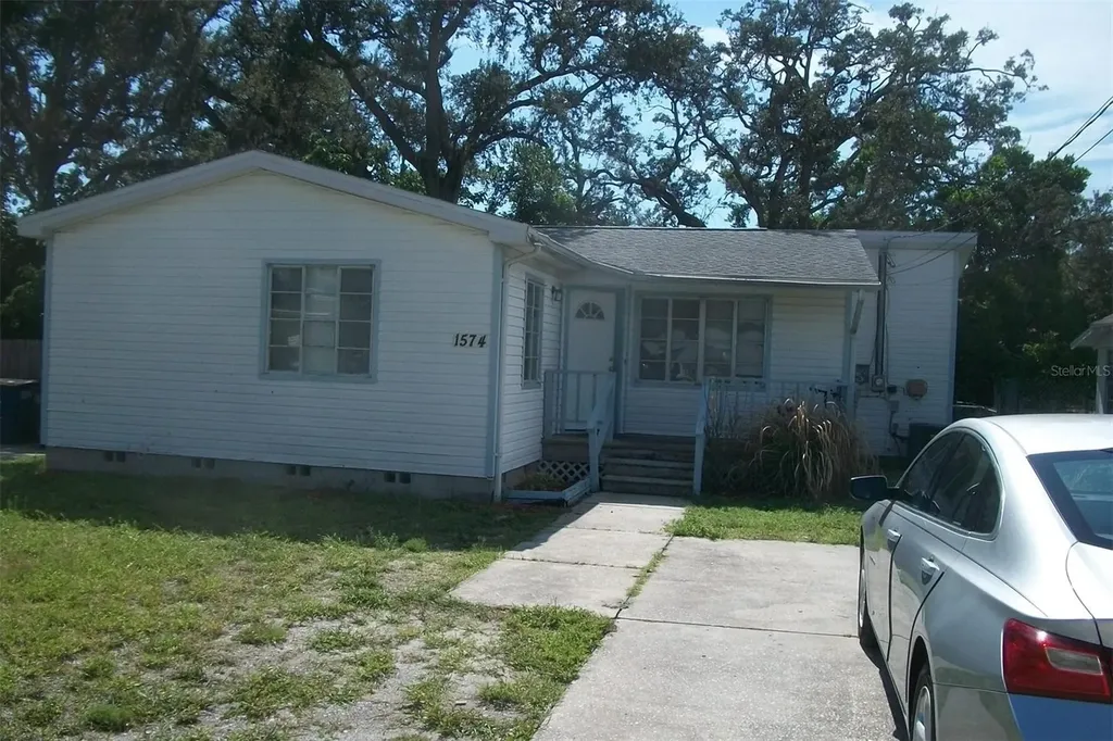 1574 S Madison Avenue Clearwater FL 33756