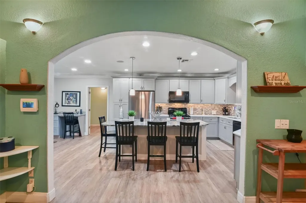 35126 William Lane Eustis FL 32736
