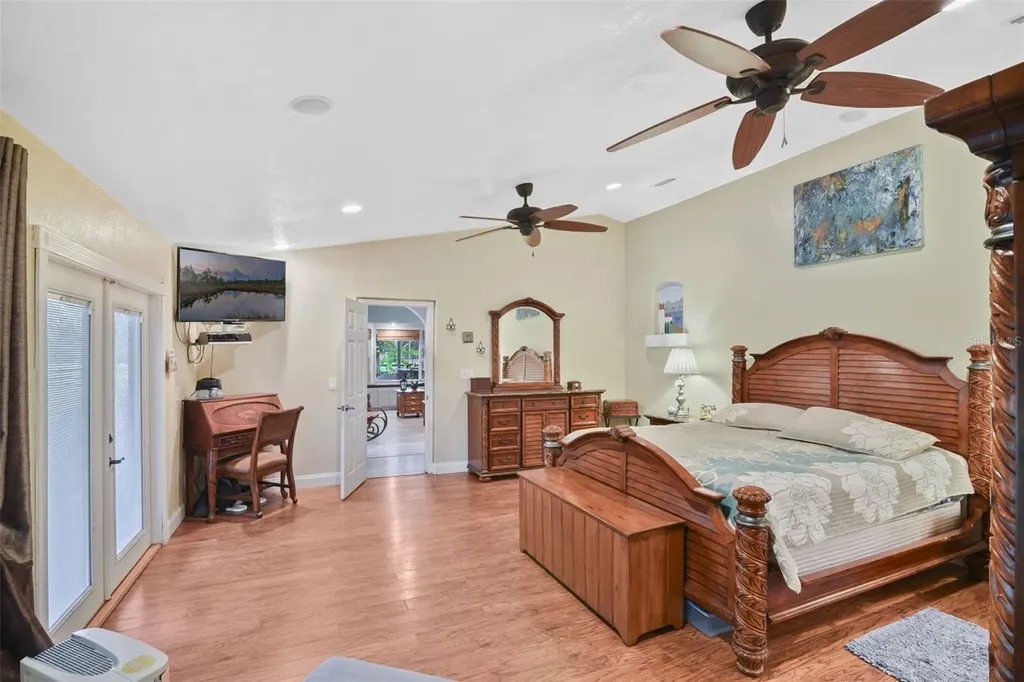 35126 William Lane Eustis FL 32736