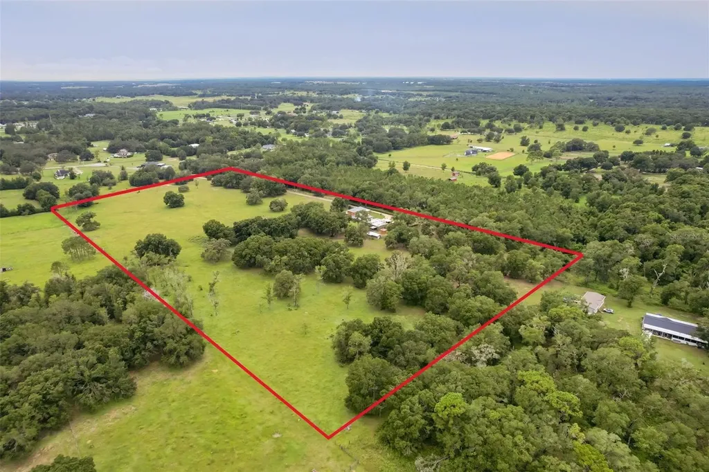 35126 William Lane Eustis FL 32736