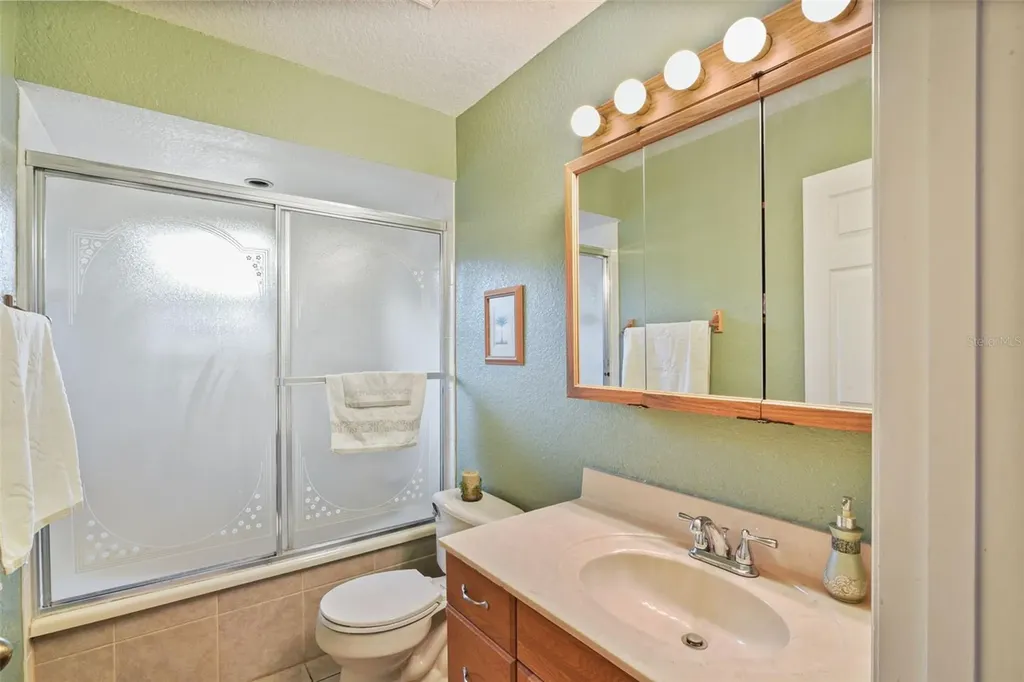35126 William Lane Eustis FL 32736