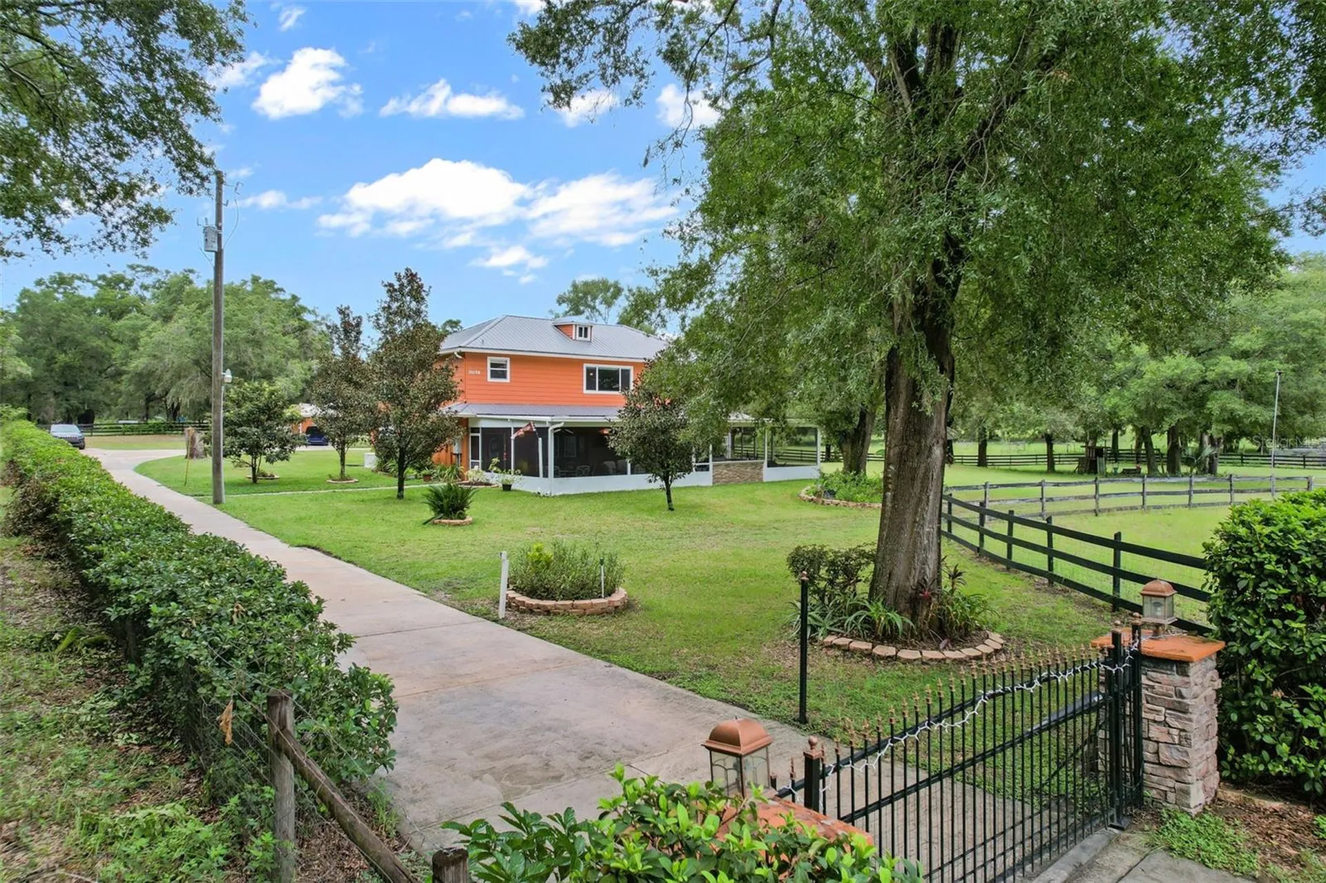 35126 William Lane Eustis FL 32736