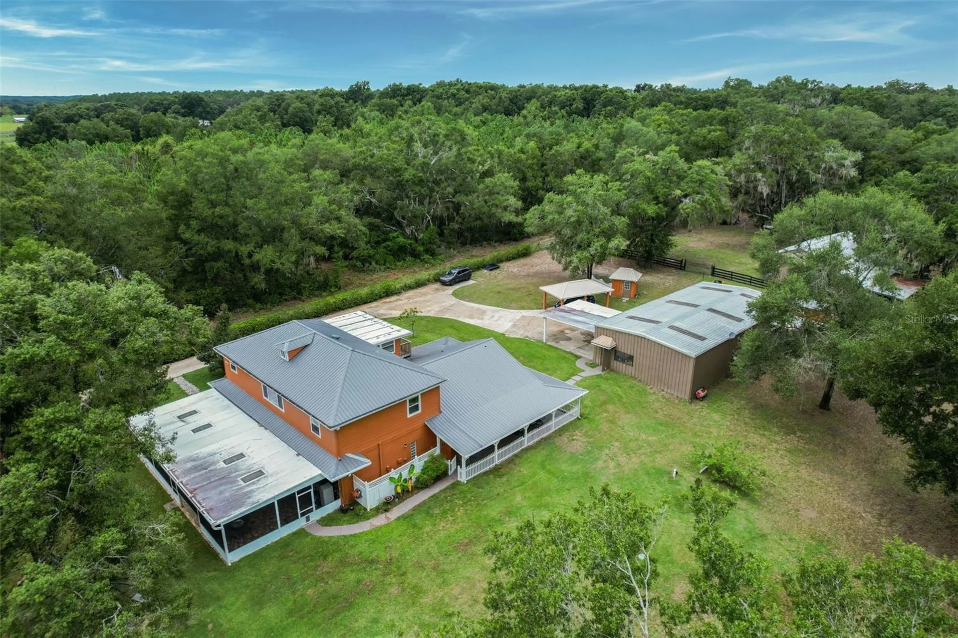 35126 William Lane Eustis FL 32736