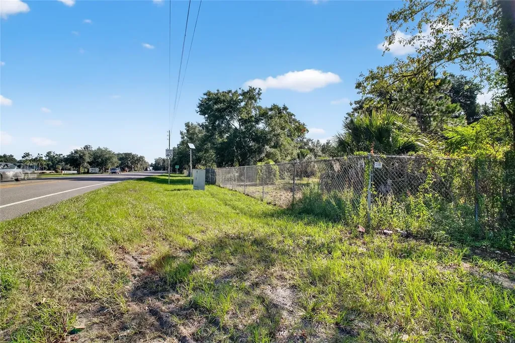 42012 State Road 19 Altoona FL 32702