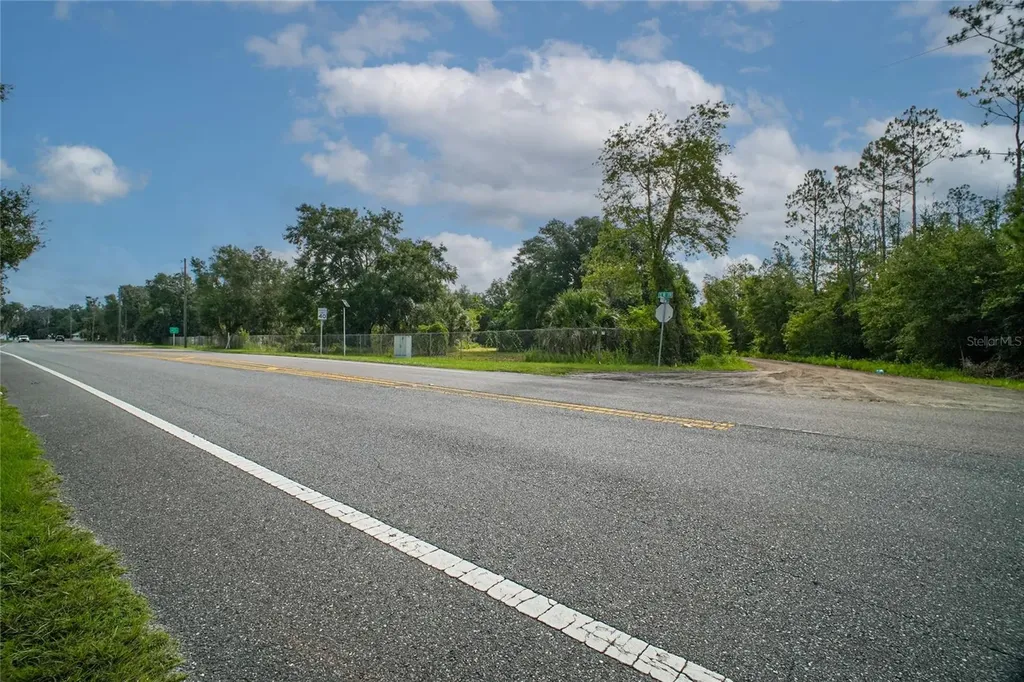 42012 State Road 19 Altoona FL 32702
