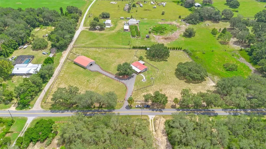 41534 Thomas Boat Landing Road Umatilla FL 32784