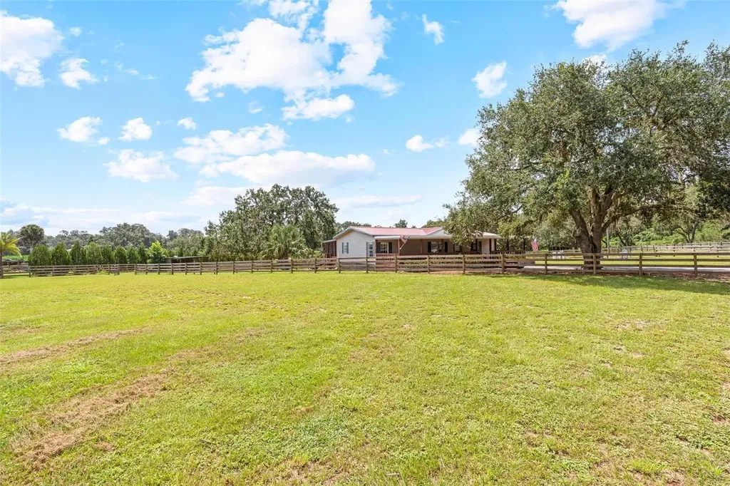 41534 Thomas Boat Landing Road Umatilla FL 32784