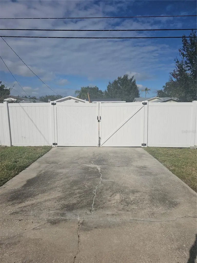 1145 54th Avenue N St Petersburg FL 33703