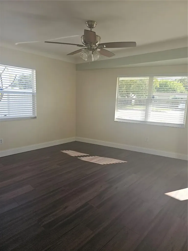 1145 54th Avenue N St Petersburg FL 33703