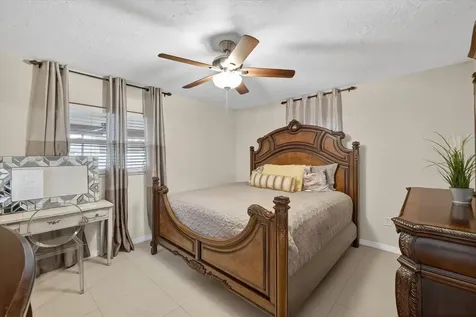 420 Lewis Boulevard SE St Petersburg FL 33705