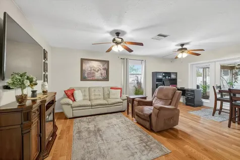 420 Lewis Boulevard SE St Petersburg FL 33705