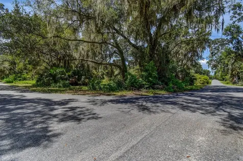 8601 W Bass Lake Road Crystal River FL 34428