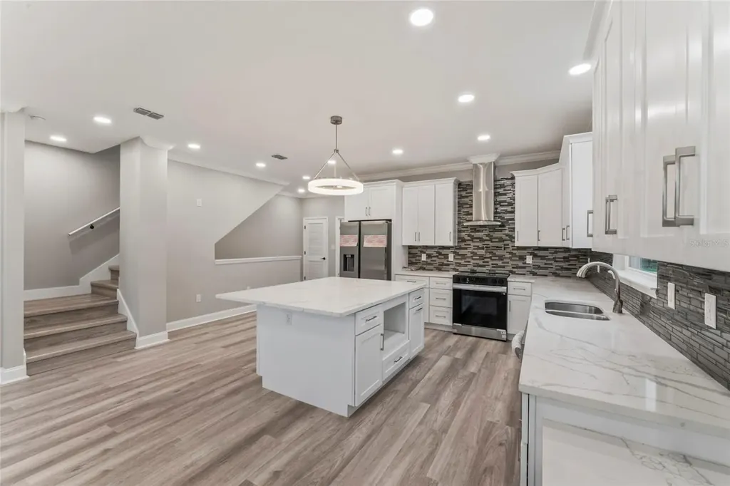 809 W Linebaugh Avenue Tampa FL 33612