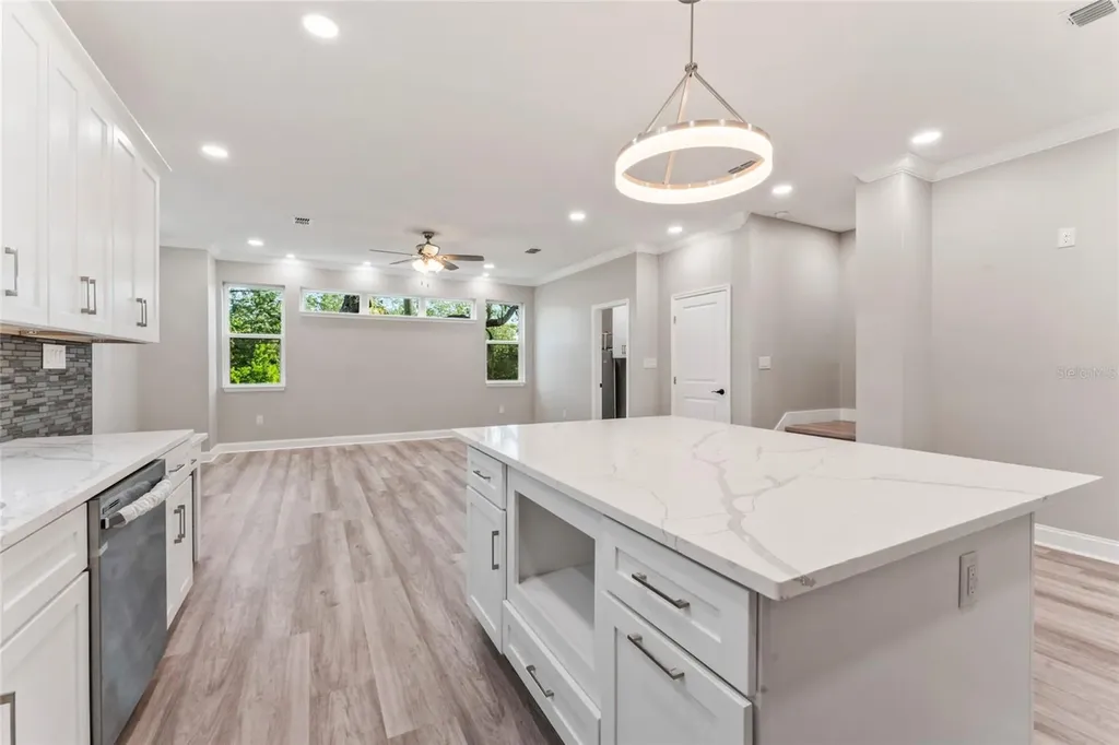 809 W Linebaugh Avenue Tampa FL 33612