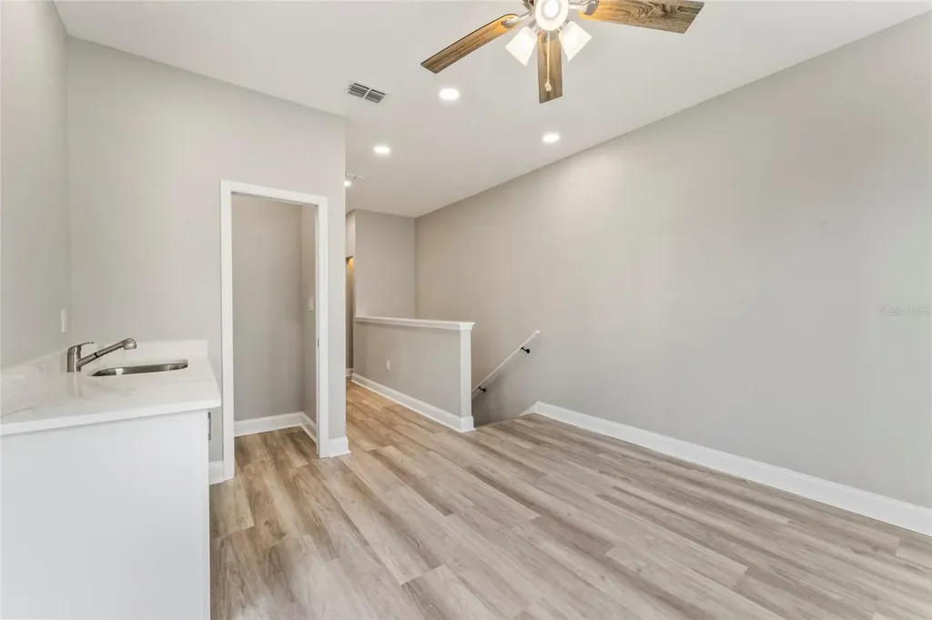 809 W Linebaugh Avenue Tampa FL 33612