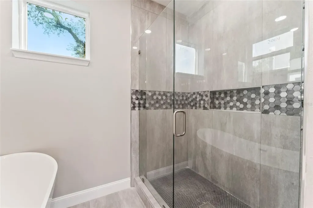 809 W Linebaugh Avenue Tampa FL 33612