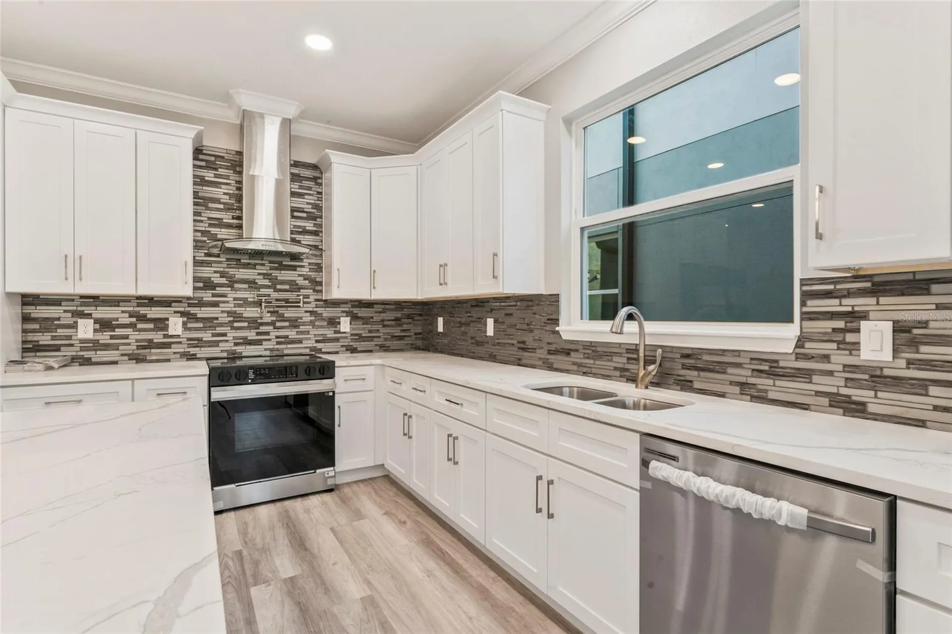 809 W Linebaugh Avenue Tampa FL 33612