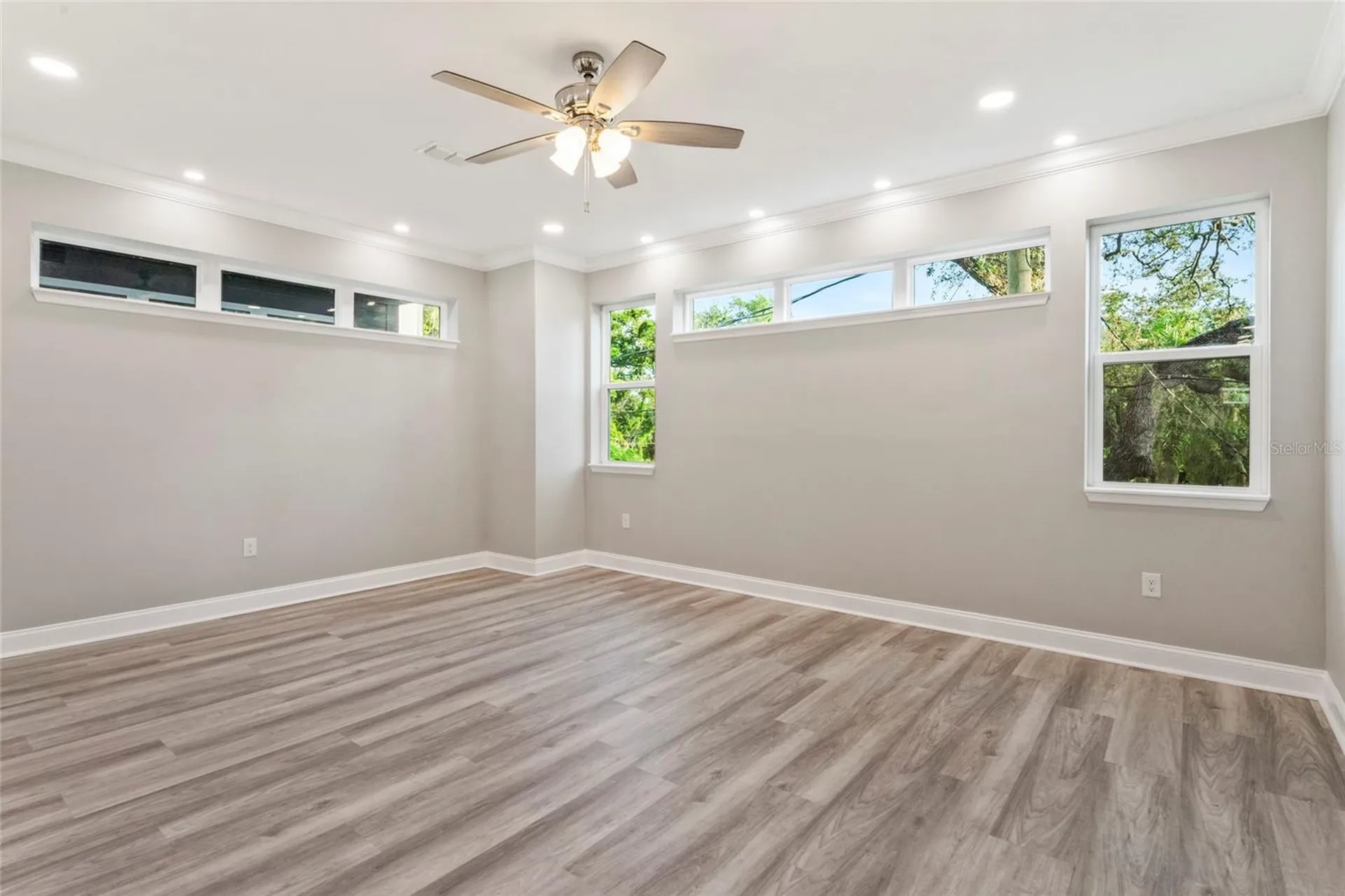 809 W Linebaugh Avenue Tampa FL 33612