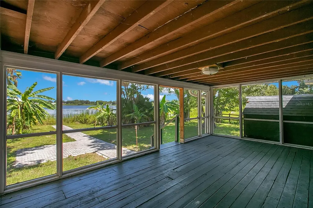 35 S Lake Fox Road Winter Haven FL 33884