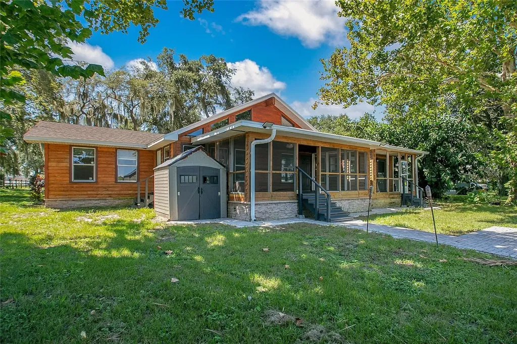 35 S Lake Fox Road Winter Haven FL 33884