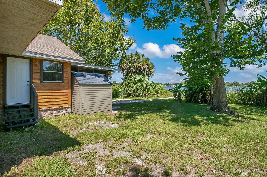 35 S Lake Fox Road Winter Haven FL 33884