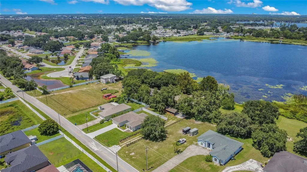 35 S Lake Fox Road Winter Haven FL 33884