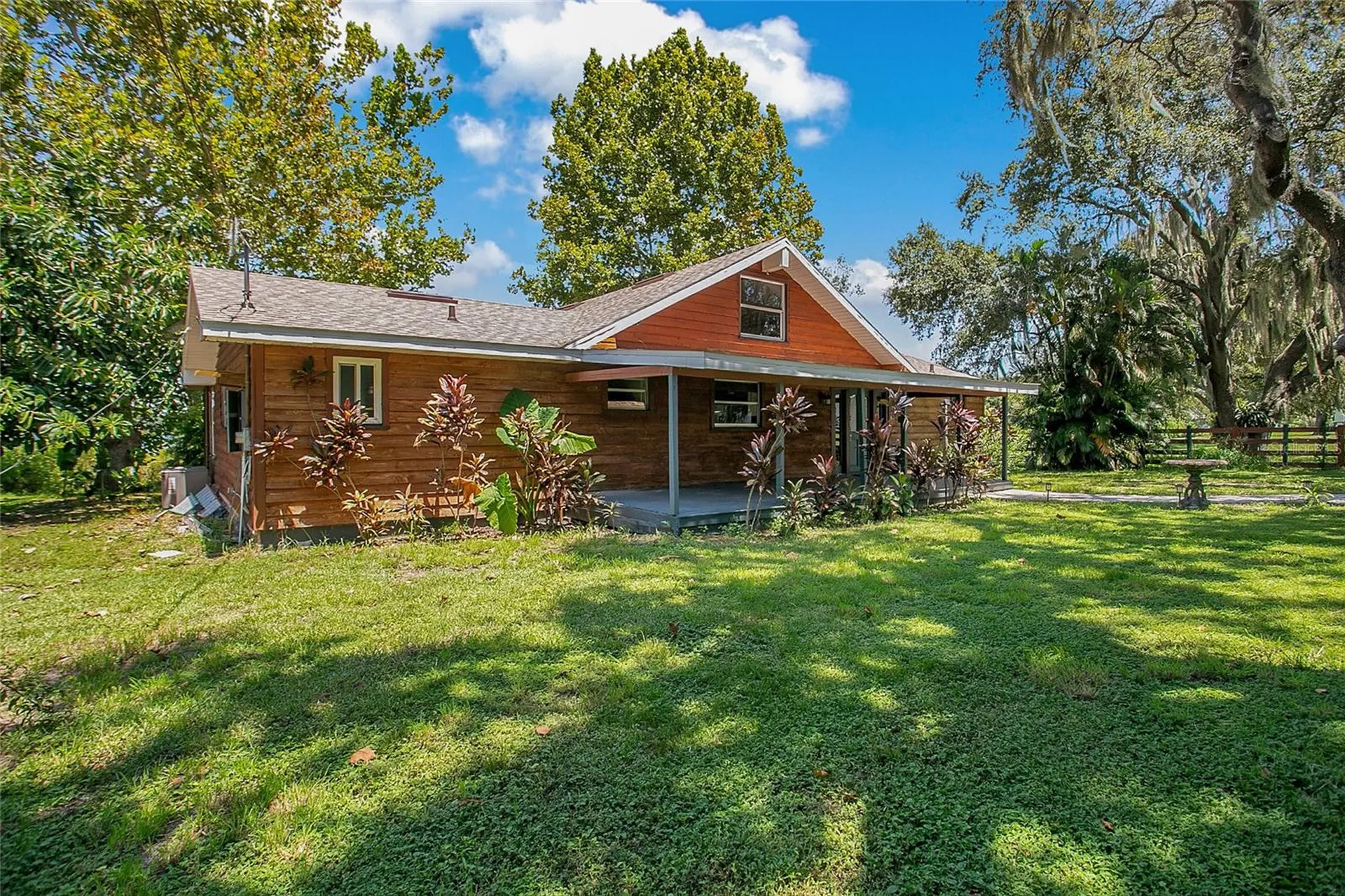 35 S Lake Fox Road Winter Haven FL 33884