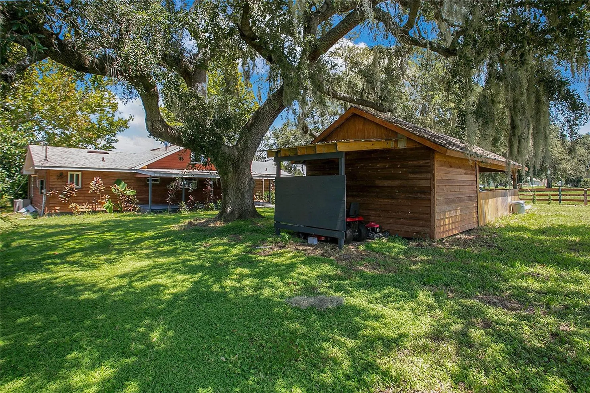 35 S Lake Fox Road Winter Haven FL 33884