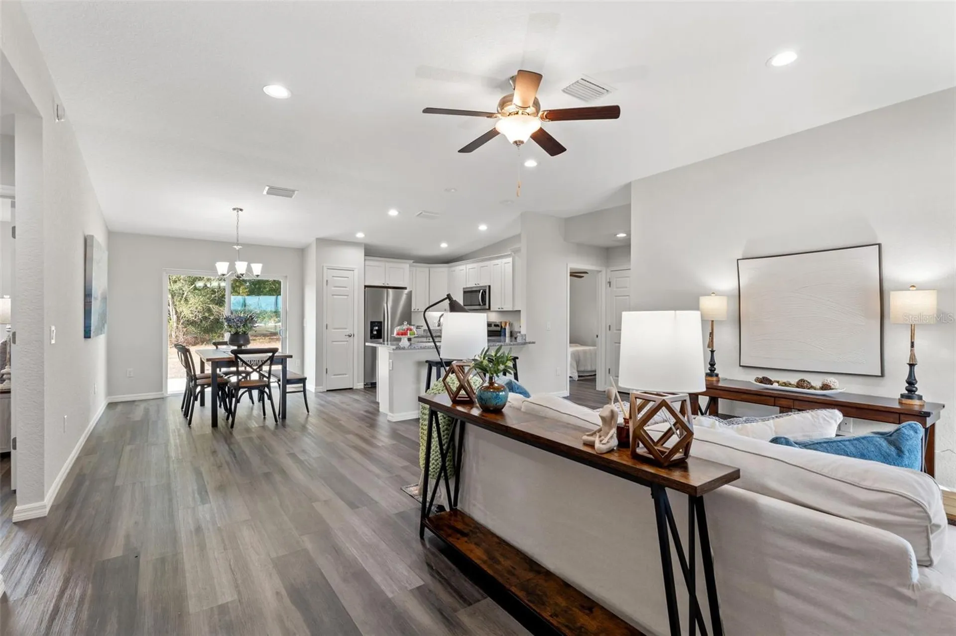 301 Fisher Way Ocklawaha FL 32179