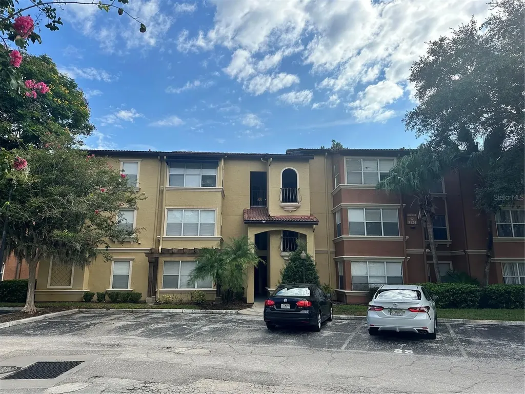 5124 Conroy Road Orlando FL 32811