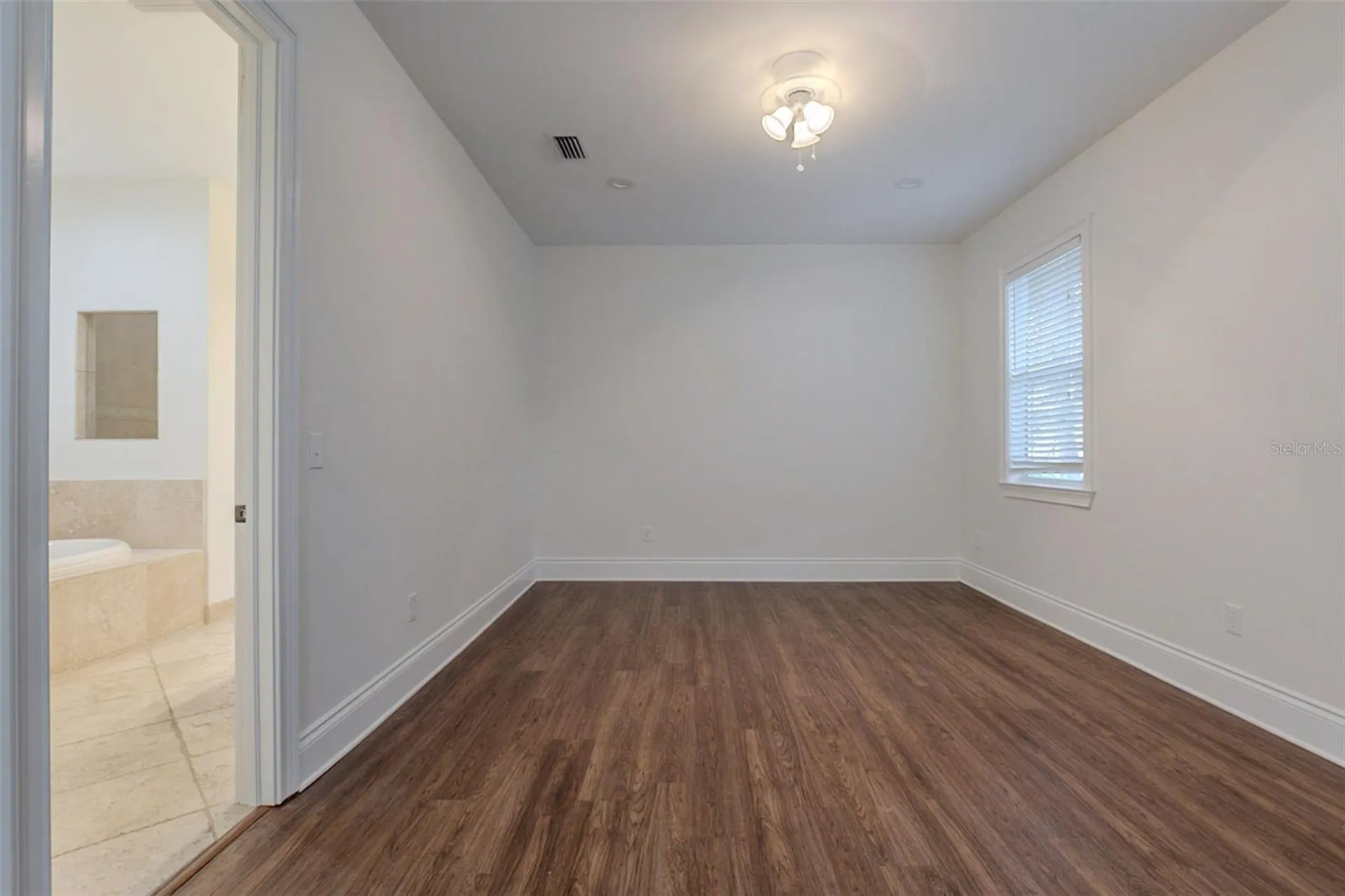 1513 S Bay Villa Place Tampa FL 33629