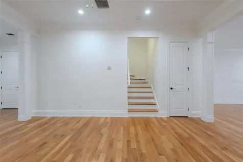 1513 S Bay Villa Place Tampa FL 33629