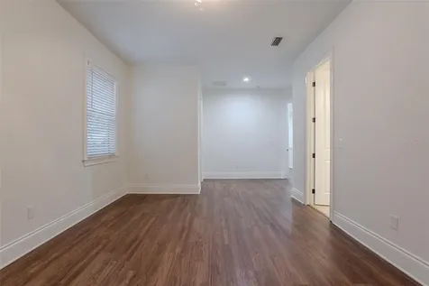 1513 S Bay Villa Place Tampa FL 33629