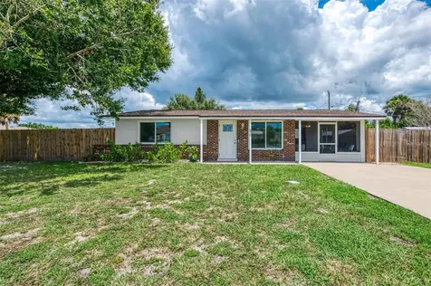 872 E 3rd Street Englewood FL 34223