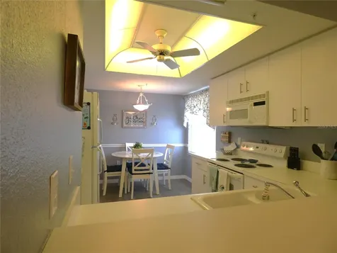 9320 Clubside Circle Sarasota FL 34238