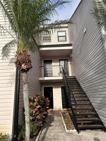 4725 Puritan Circle Tampa FL 33617