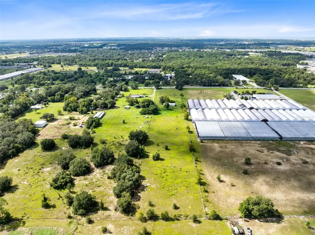 2719 W Kelly Park Road Apopka FL 32712