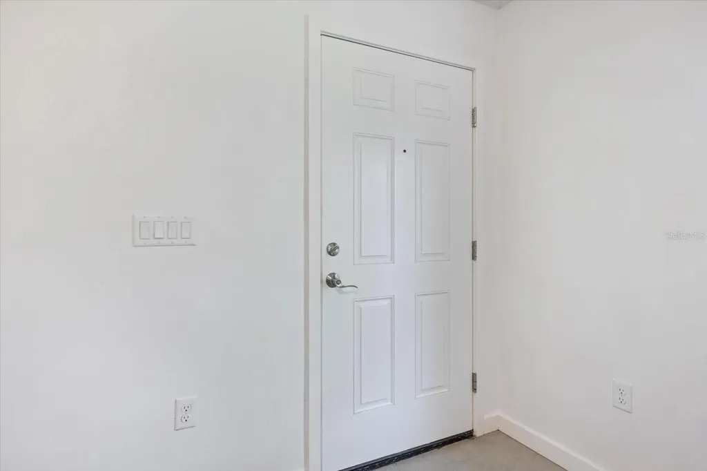 8915 Vamo Road Sarasota FL 34231