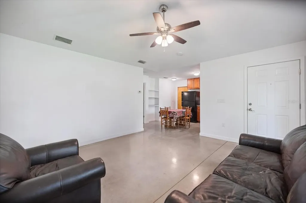 8915 Vamo Road Sarasota FL 34231