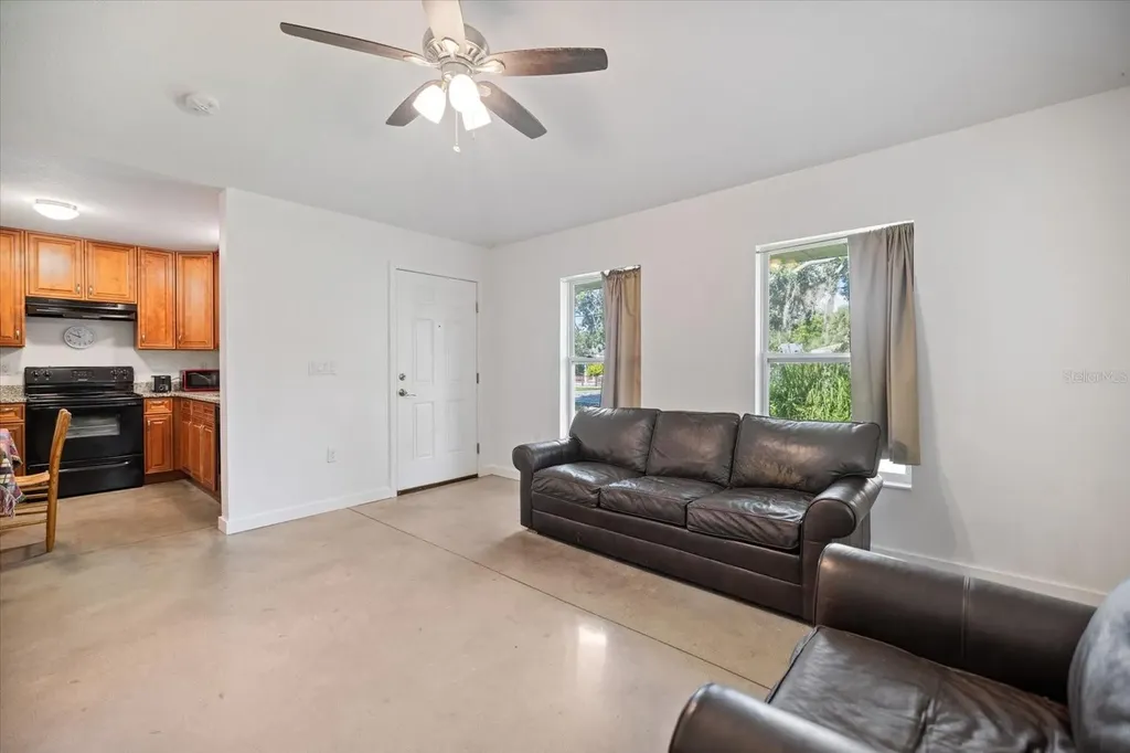 8915 Vamo Road Sarasota FL 34231