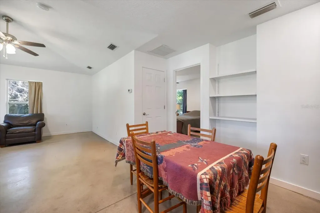8915 Vamo Road Sarasota FL 34231