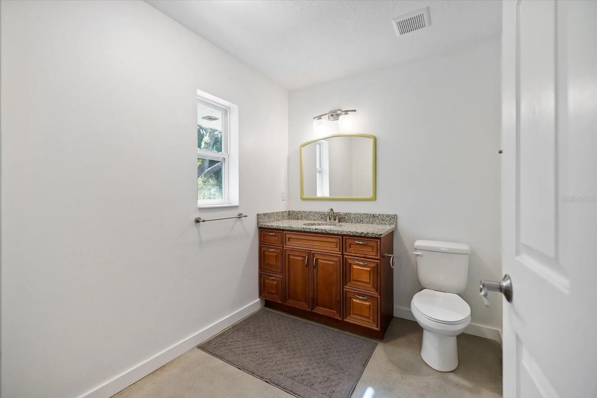 8915 Vamo Road Sarasota FL 34231