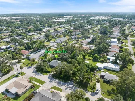 8915 Vamo Road Sarasota FL 34231