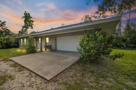 8915 Vamo Road Sarasota FL 34231