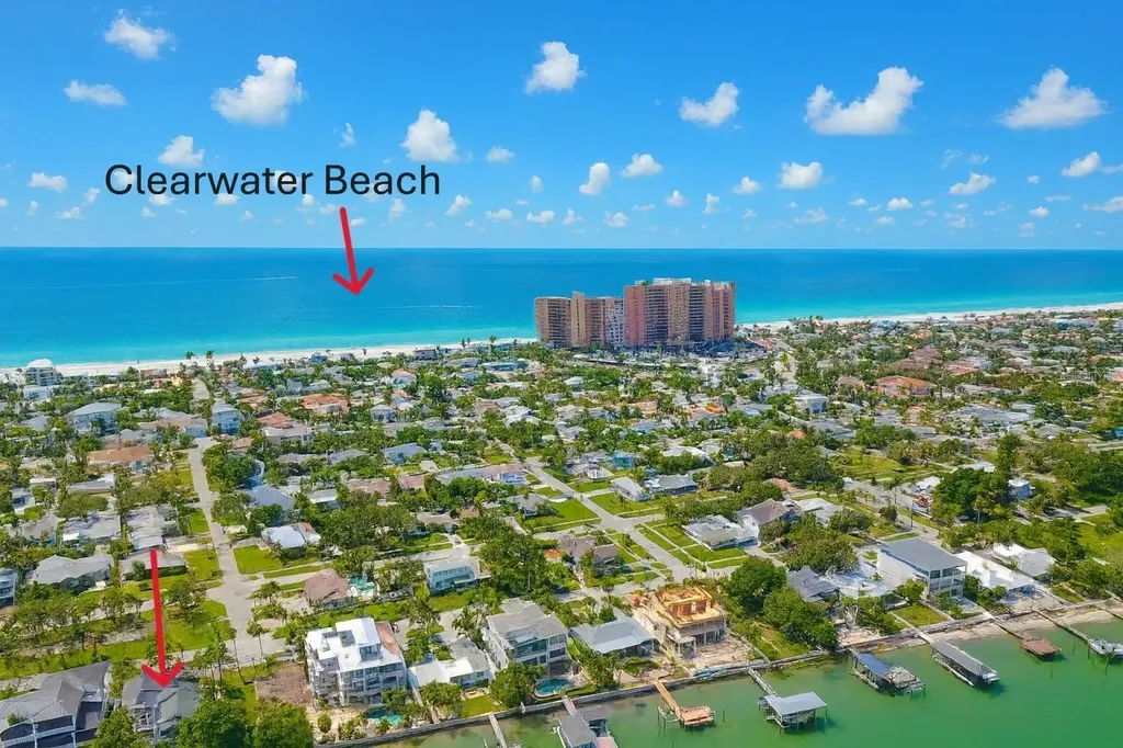 819 Bay Esplanade Clearwater Beach FL 33767