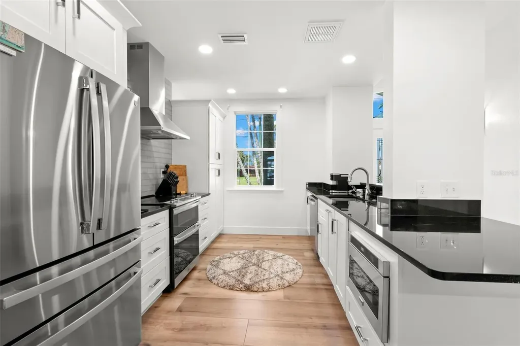 819 Bay Esplanade Clearwater Beach FL 33767
