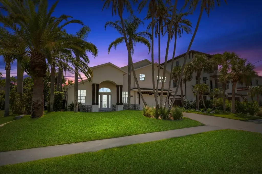 819 Bay Esplanade Clearwater Beach FL 33767