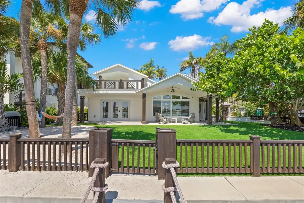 819 Bay Esplanade Clearwater Beach FL 33767