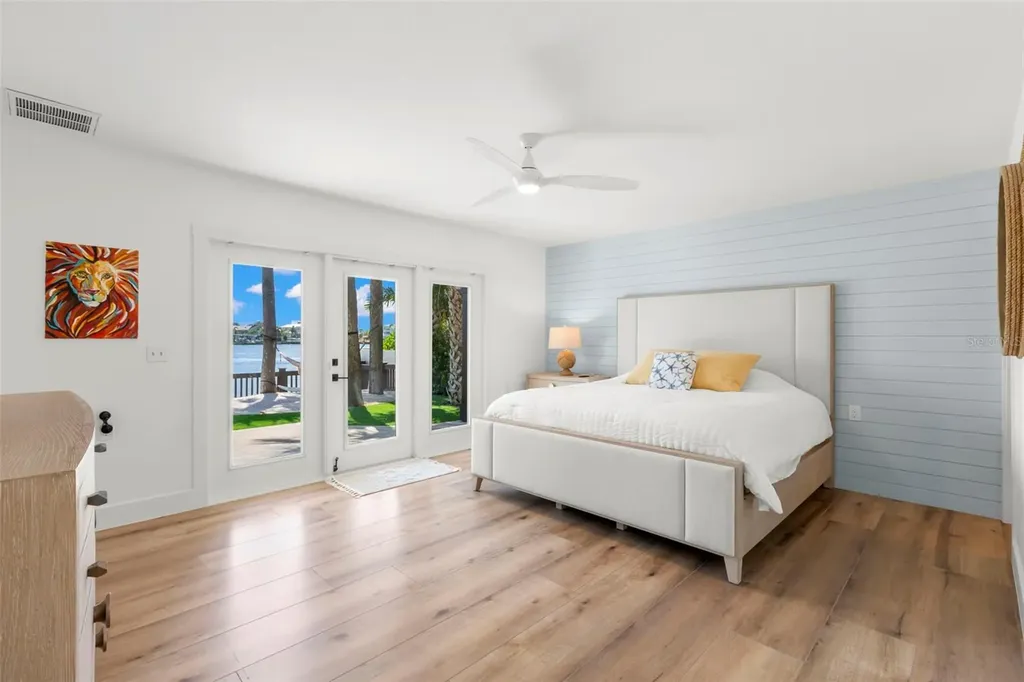 819 Bay Esplanade Clearwater Beach FL 33767