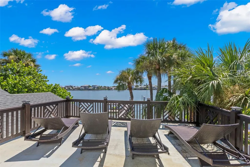 819 Bay Esplanade Clearwater Beach FL 33767